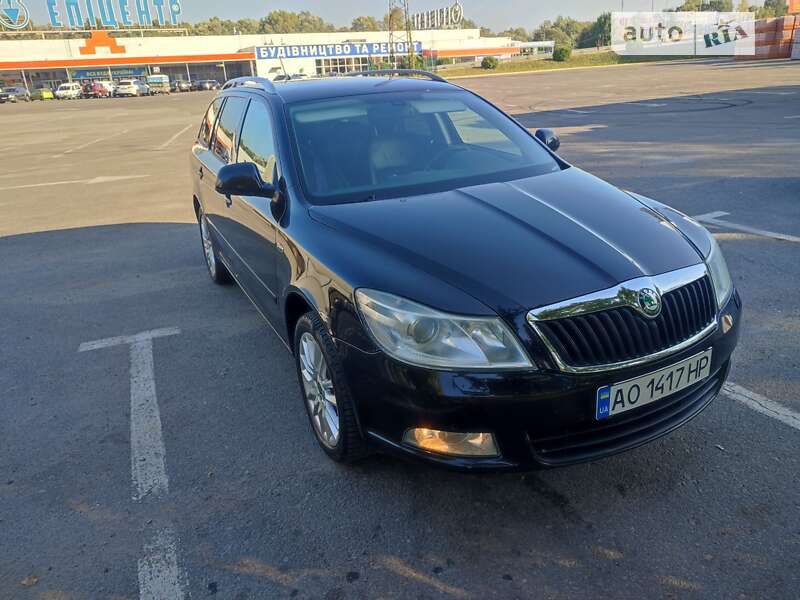 Універсал Skoda Octavia 2011 в Ужгороді