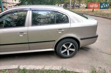 Лифтбек Skoda Octavia 2008 в 
