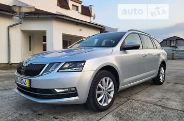 Универсал Skoda Octavia 2017 в Долине