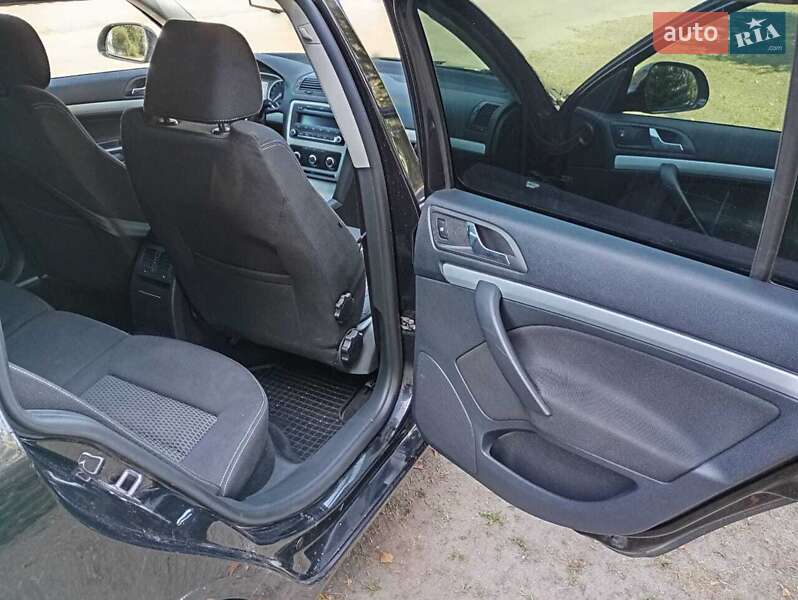 Универсал Skoda Octavia 2011 в Борзне