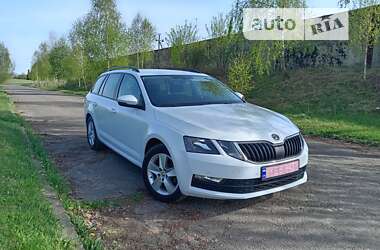 Универсал Skoda Octavia 2018 в Нововолынске