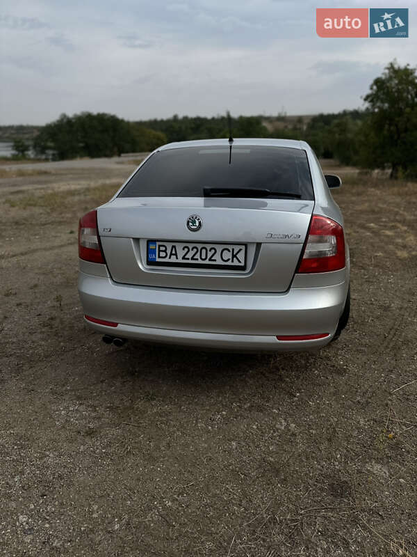 Лифтбек Skoda Octavia 2012 в Кропивницком