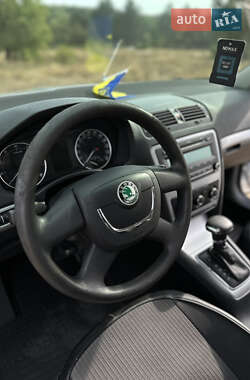 Лифтбек Skoda Octavia 2012 в 