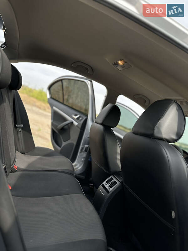 Лифтбек Skoda Octavia 2012 в Кропивницком