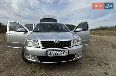 Лифтбек Skoda Octavia 2012 в 