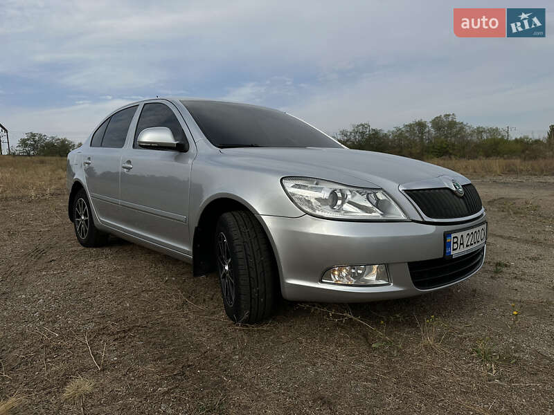 Лифтбек Skoda Octavia 2012 в Кропивницком