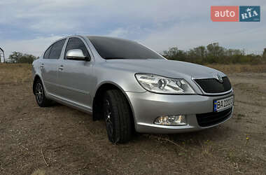 Лифтбек Skoda Octavia 2012 в 