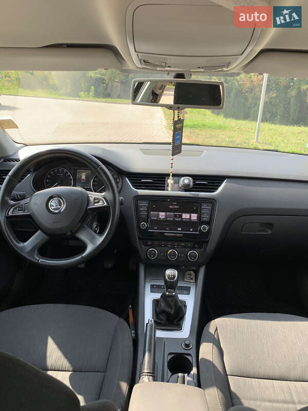 Универсал Skoda Octavia 2015 в Бродах