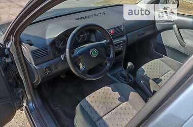 Ліфтбек Skoda Octavia 2005 в Луцьку