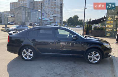 Лифтбек Skoda Octavia 2012 в 