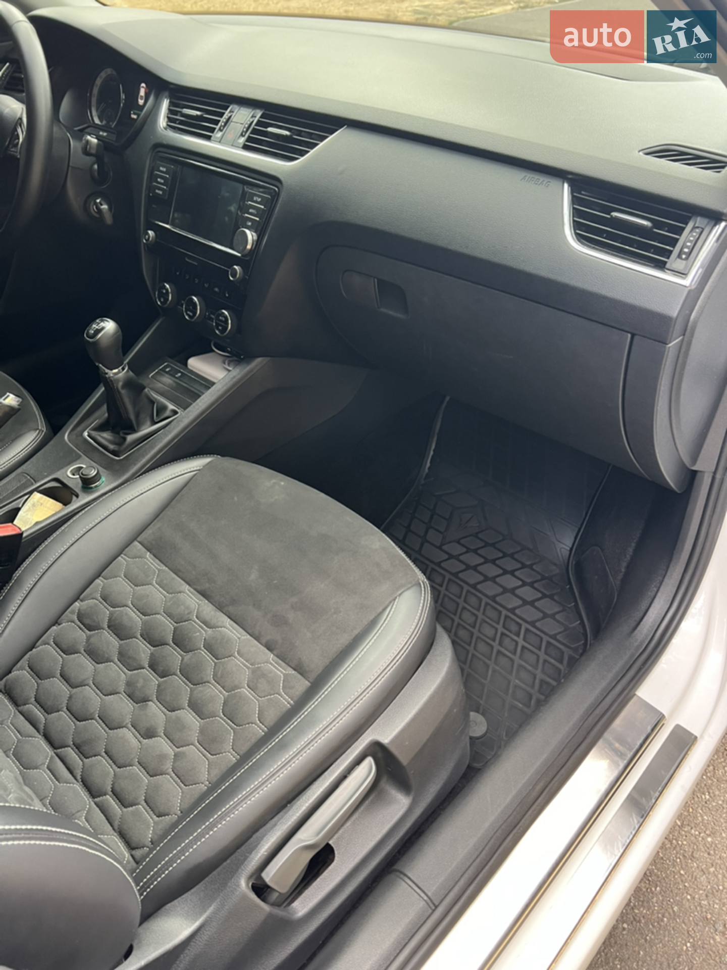 2017 Skoda Octavia - мініатюра 8