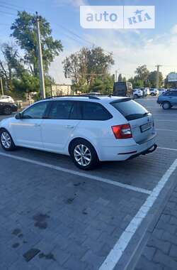 Универсал Skoda Octavia 2018 в Киеве