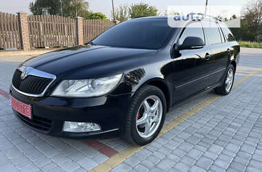 Универсал Skoda Octavia 2012 в Староконстантинове