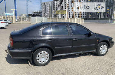 Лифтбек Skoda Octavia 1997 в Харькове