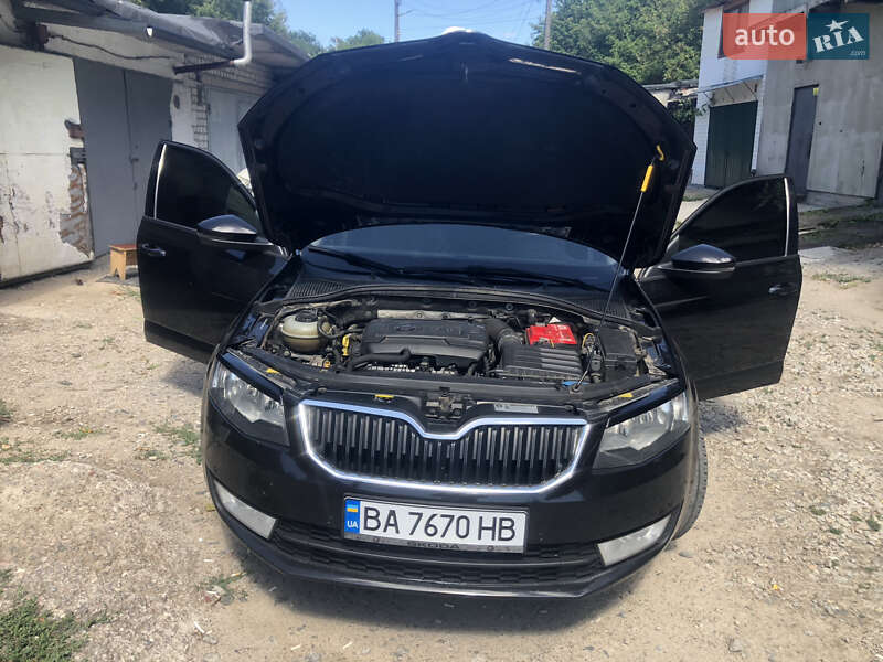 Лифтбек Skoda Octavia 2014 в Кропивницком