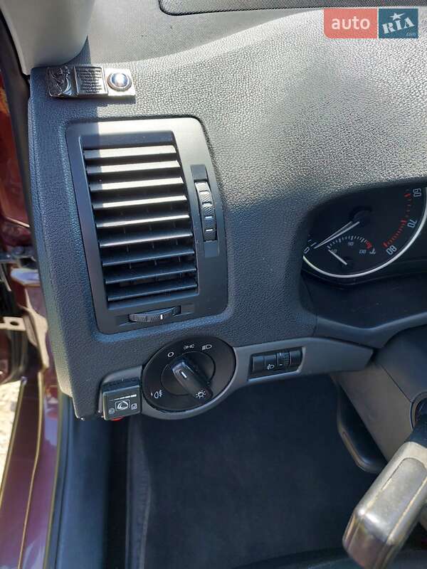 Лифтбек Skoda Octavia 2011 в Теребовле