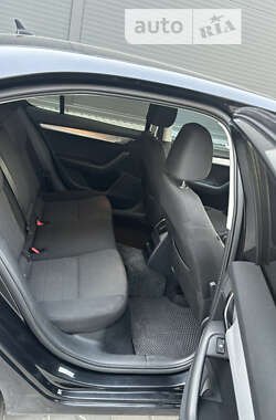 Лифтбек Skoda Octavia 2015 в 