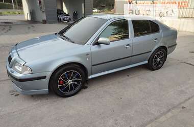 Ліфтбек Skoda Octavia 2003 в Запоріжжі