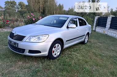 Лифтбек Skoda Octavia 2010 в Львове