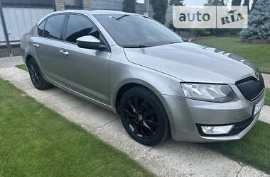 Ліфтбек Skoda Octavia 2015 в Черкасах