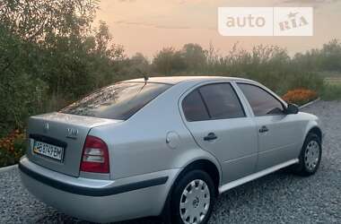 Лифтбек Skoda Octavia 2003 в 