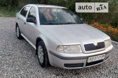 Лифтбек Skoda Octavia 2003 в 