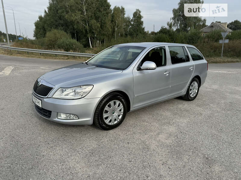 Универсал Skoda Octavia 2010 в Радивилове