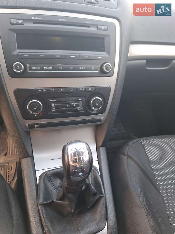 Универсал Skoda Octavia 2009 в Гадяче