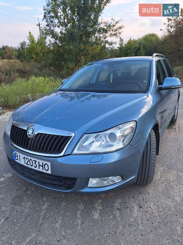 Универсал Skoda Octavia 2009 в Гадяче