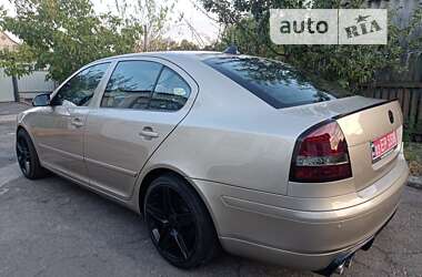 Ліфтбек Skoda Octavia 2006 в Рокитному