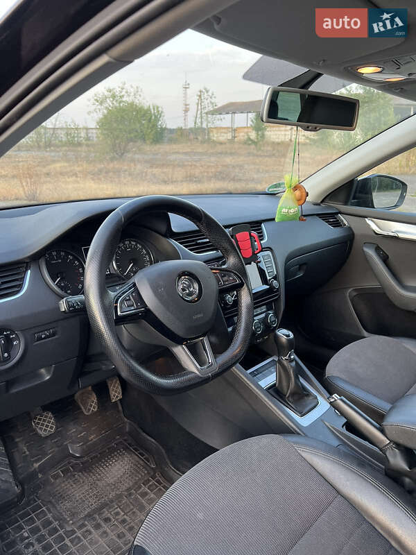 Универсал Skoda Octavia 2015 в Ровно