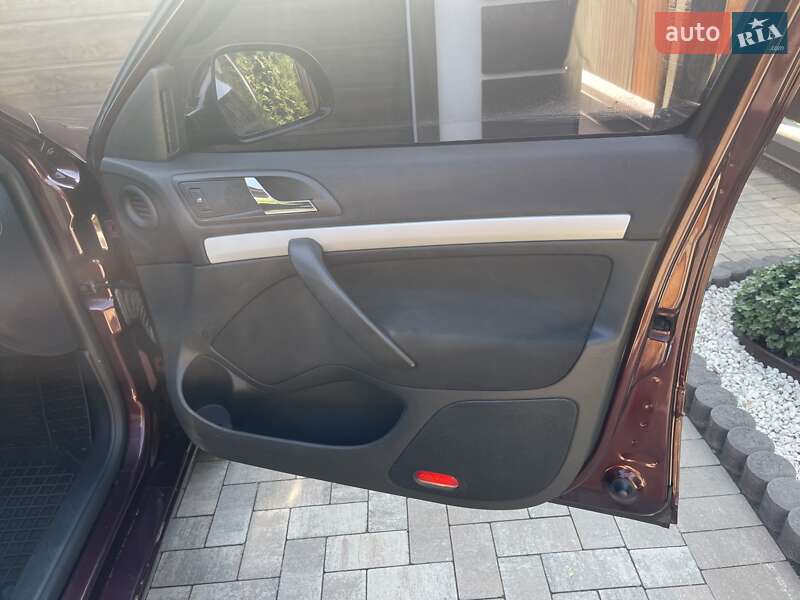 Ліфтбек Skoda Octavia 2009 в Вінниці