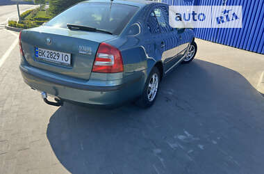 Лифтбек Skoda Octavia 2004 в Броварах