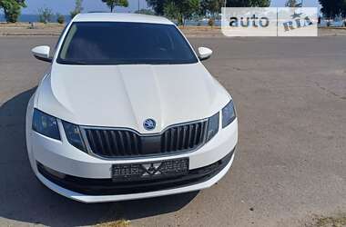 Лифтбек Skoda Octavia 2017 в Умани