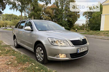 Универсал Skoda Octavia 2010 в Чернигове