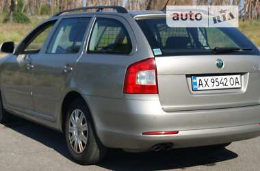 Універсал Skoda Octavia 2009 в Харкові