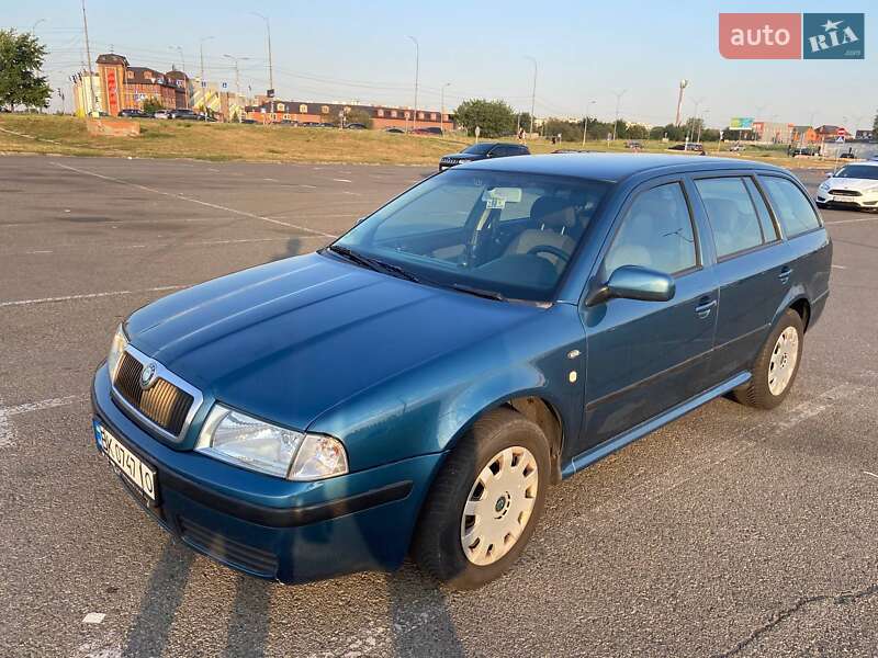 Універсал Skoda Octavia 2002 в Києві