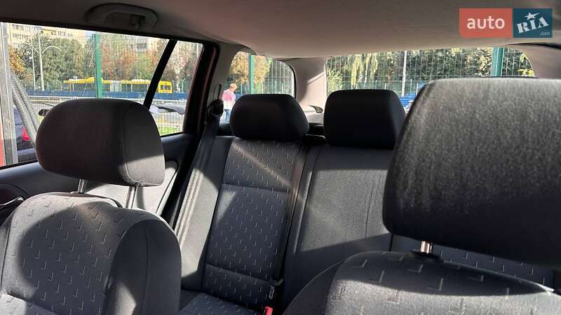 Універсал Skoda Octavia 2002 в Києві