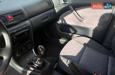 Универсал Skoda Octavia 2002 в 