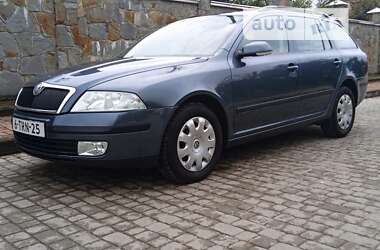 Универсал Skoda Octavia 2006 в Городке