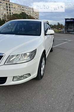 Лифтбек Skoda Octavia 2012 в Кропивницком