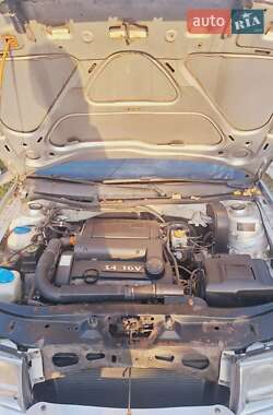 Лифтбек Skoda Octavia 2009 в 