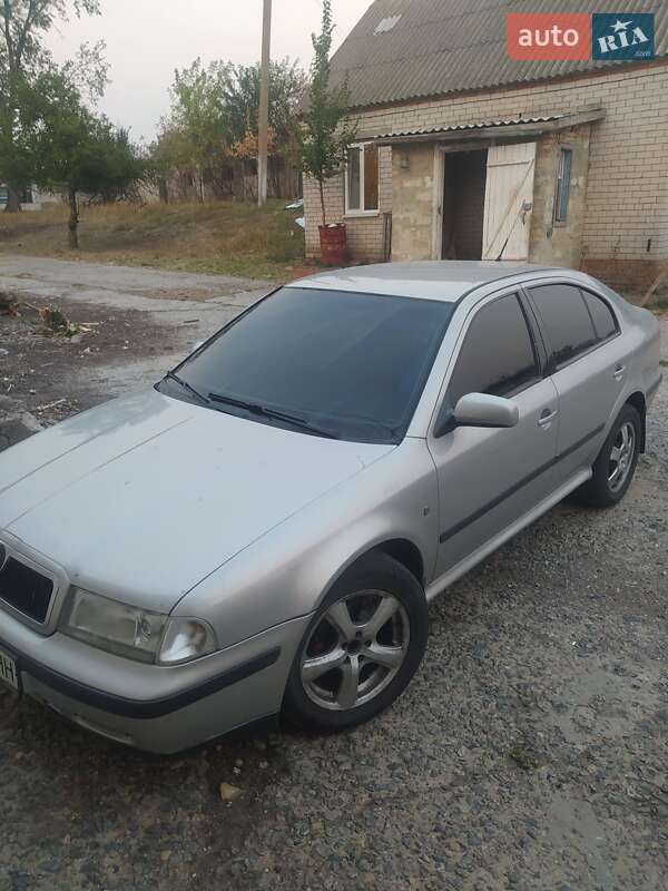 Лифтбек Skoda Octavia 1999 в Новомосковске