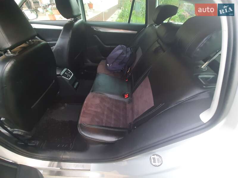 Универсал Skoda Octavia 2015 в Львове фото 6 Универсал Skoda Octavia 2015 в Львове