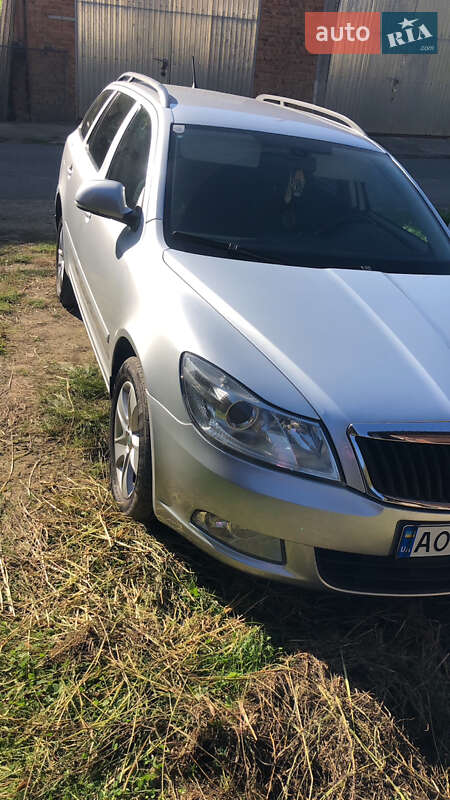 Універсал Skoda Octavia 2012 в Тячеві фото 2 Універсал Skoda Octavia 2012 в Тячеві