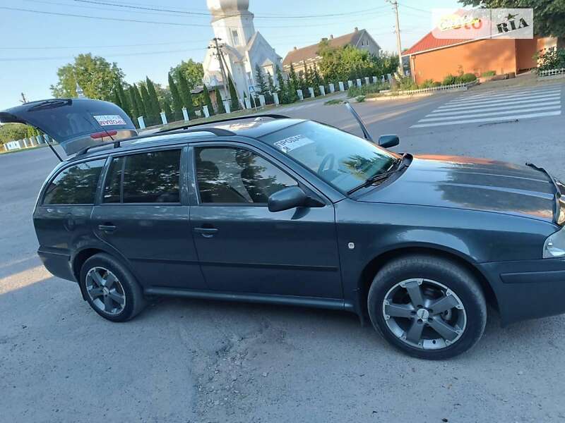 Универсал Skoda Octavia 2006 в Городке