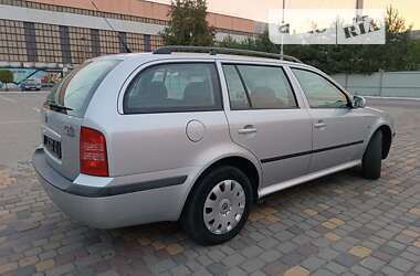 Универсал Skoda Octavia 2009 в Луцке