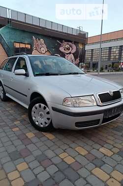 Універсал Skoda Octavia 2009 в Луцьку