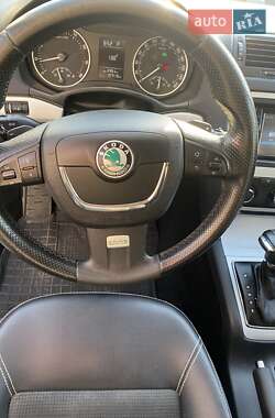 Лифтбек Skoda Octavia 2010 в 