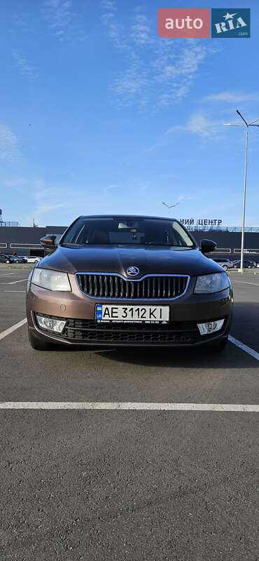 Лифтбек Skoda Octavia 2014 в Днепре